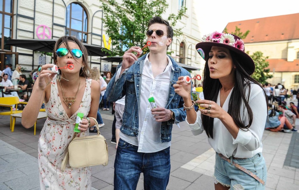 joban_rosszban_adri_rebeka_alex