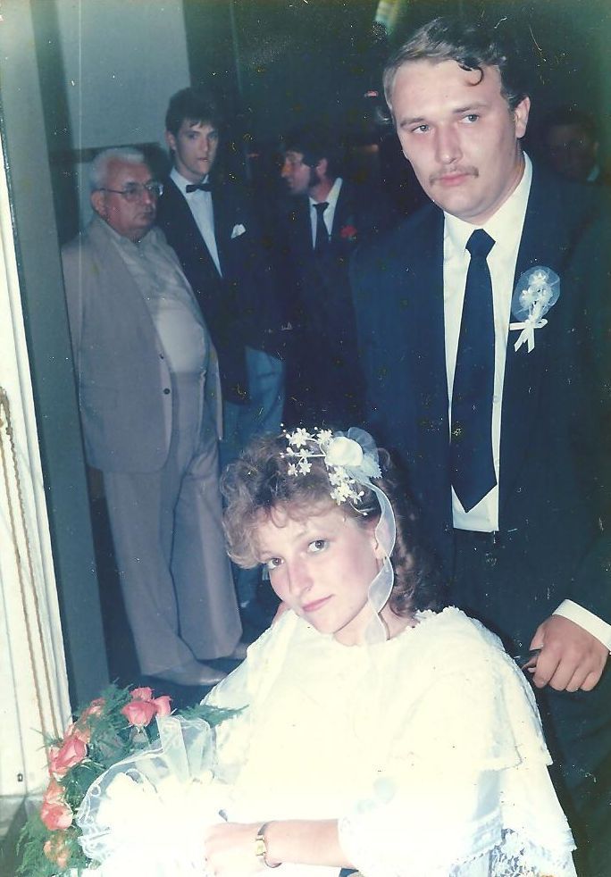 1990 esküvő_1.jpg