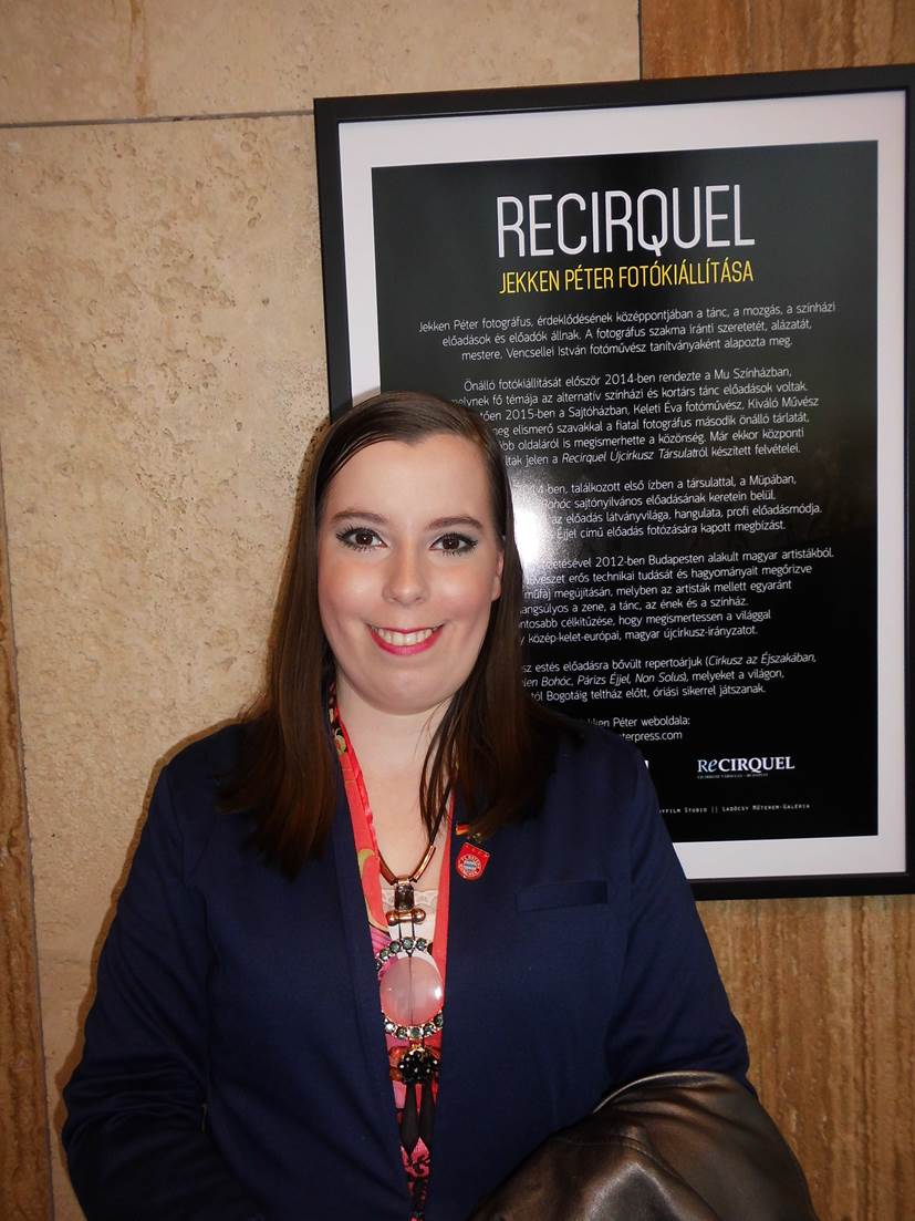 Egy ifjú érdeklődő, Cseri Anikó Tünde újságíró és joghallgató 01.jpg