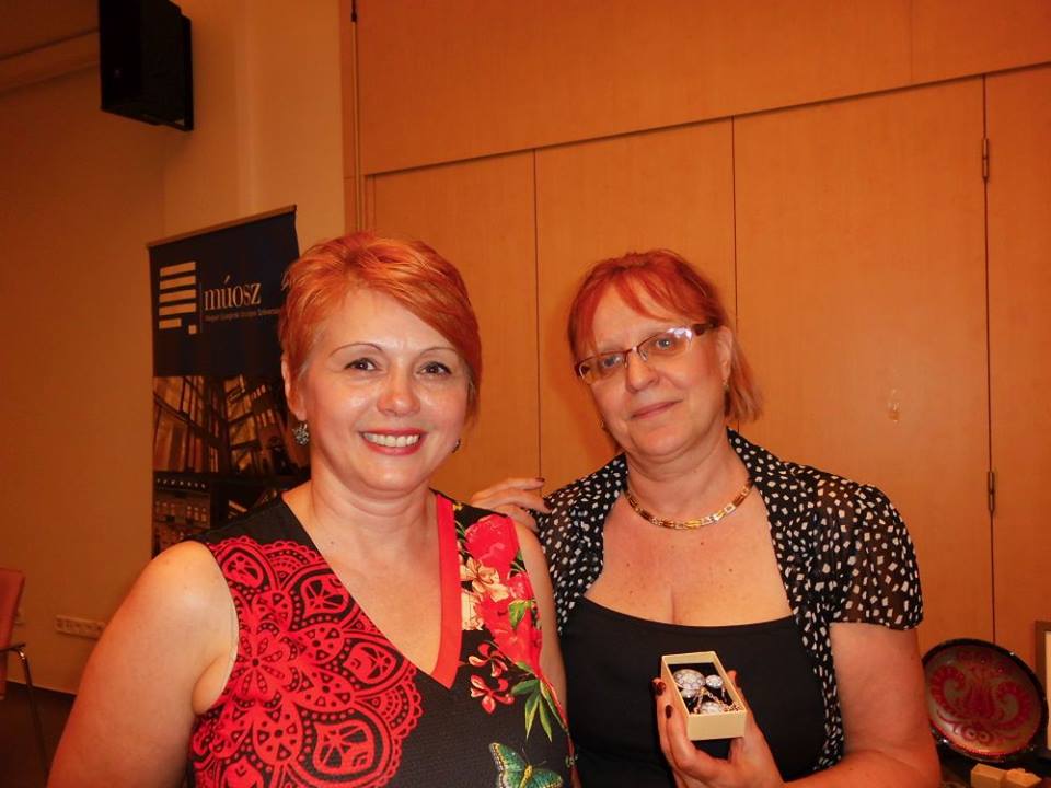 Kónya Zsuzsa és Ignácz Beáta.jpg